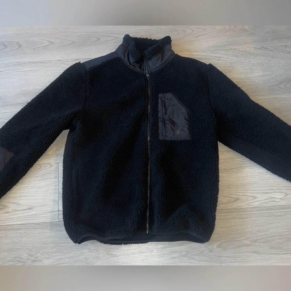 New Spyder full zip men’s sherpa jacket.